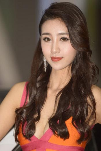 07810 036000, 23 Asian female escort, London