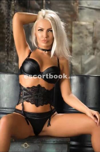 Katrin, 25 Caucasian female escort, London